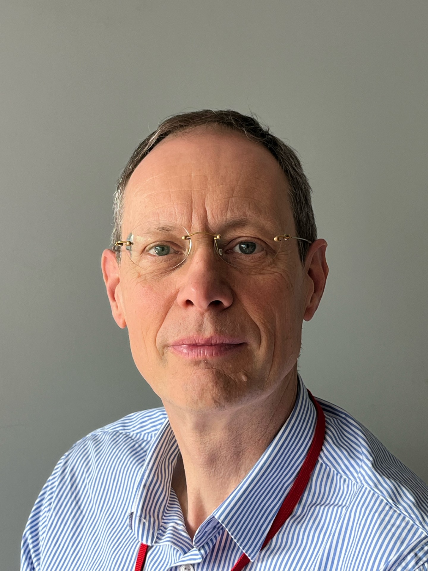 Pr. Frank Rummele