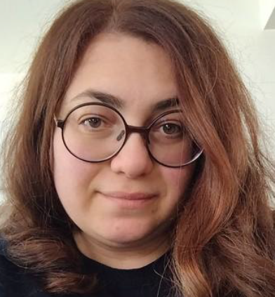 Mme Ioanna Rey